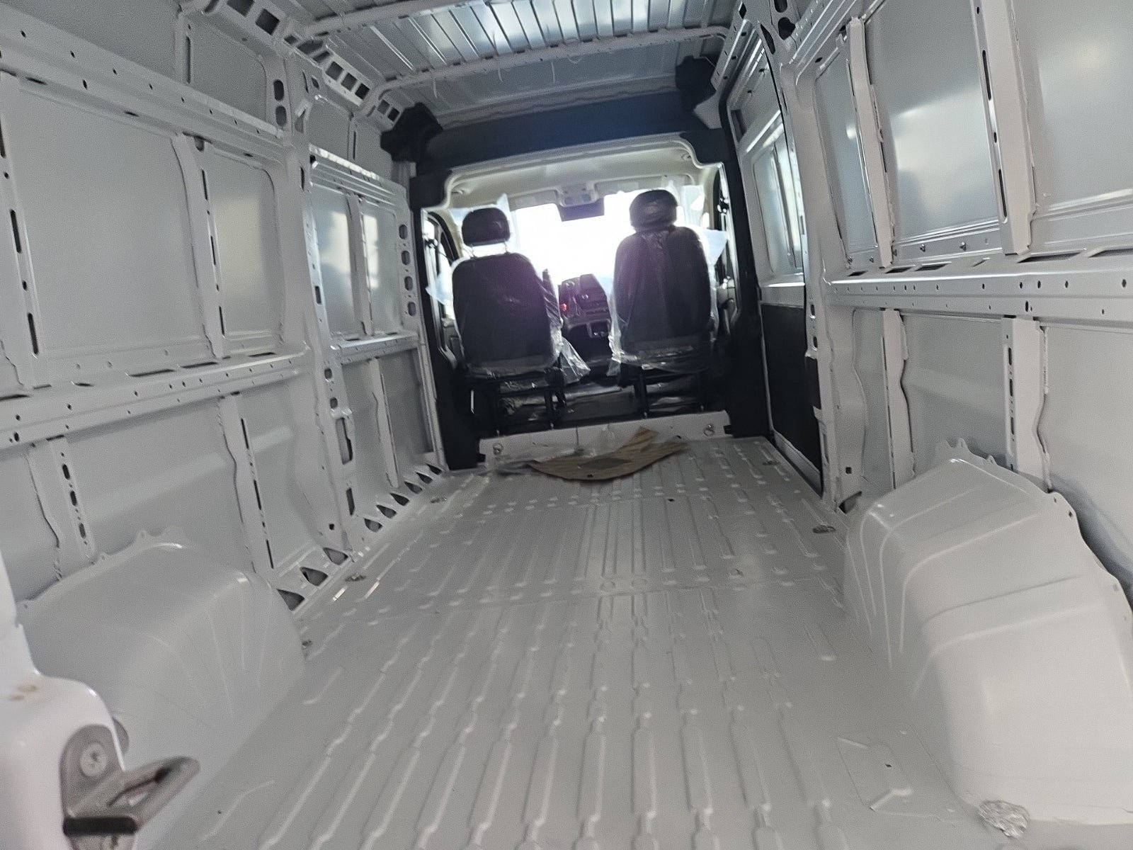 Used 2025 RAM ProMaster 3500 w/ Convenience Group image 10