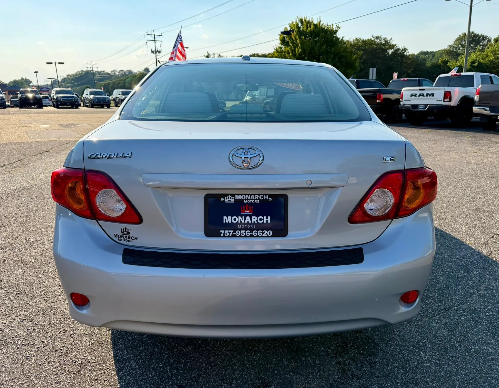 Used 2010 Toyota Corolla LE FWD image 4