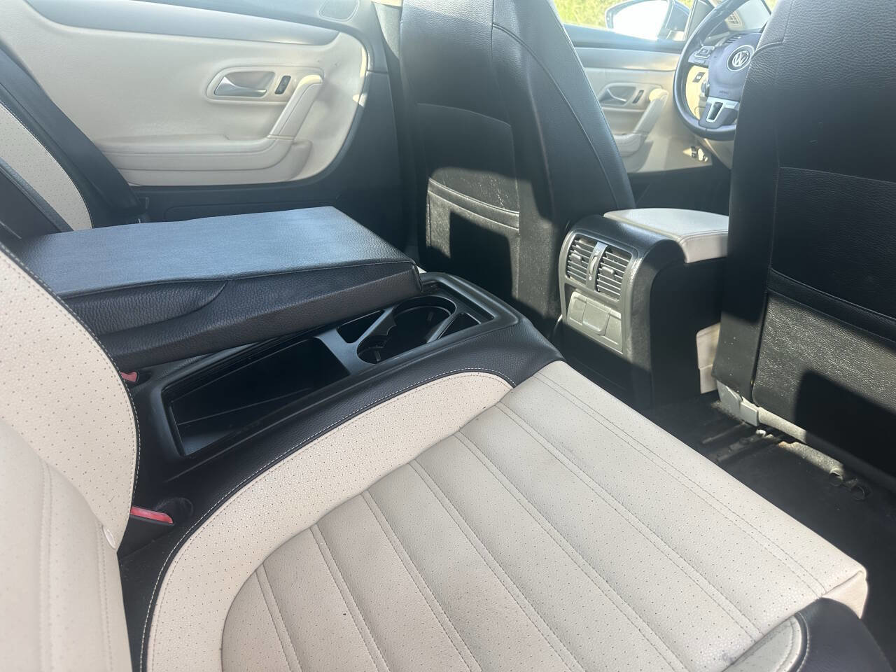 Used 2010 Volkswagen CC Sport image 5