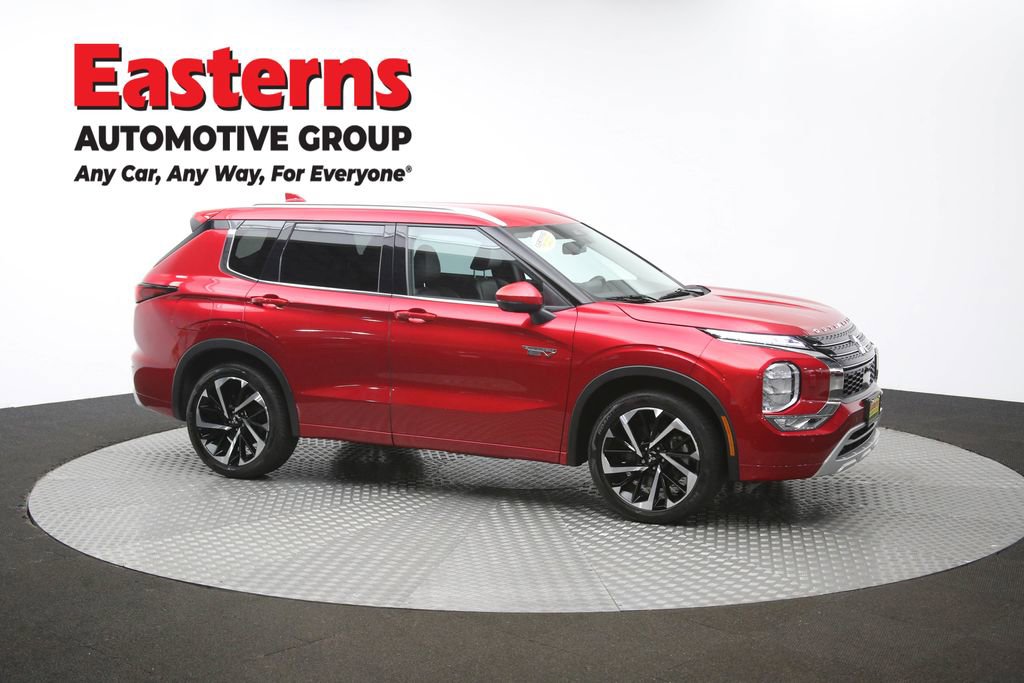 Used 2023 Mitsubishi Outlander SEL AWD/4WD image 49