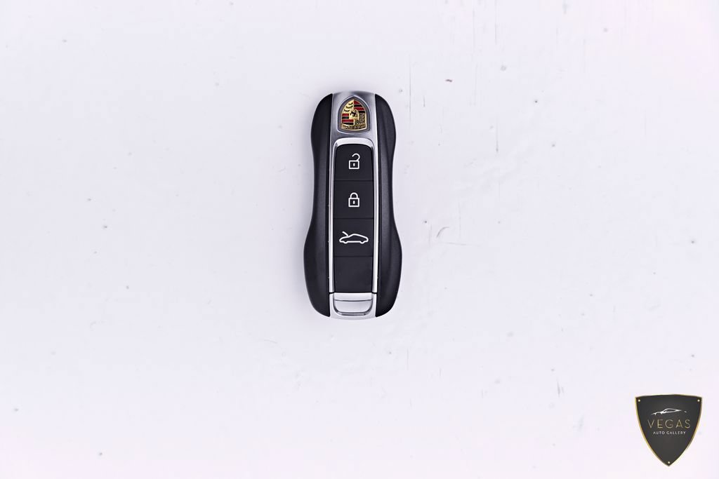 Used 2021 Porsche 911 Turbo S AWD/4WD image 90