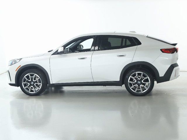 Certified 2025 BMW X2 xDrive28i w/ Premium Package image 40