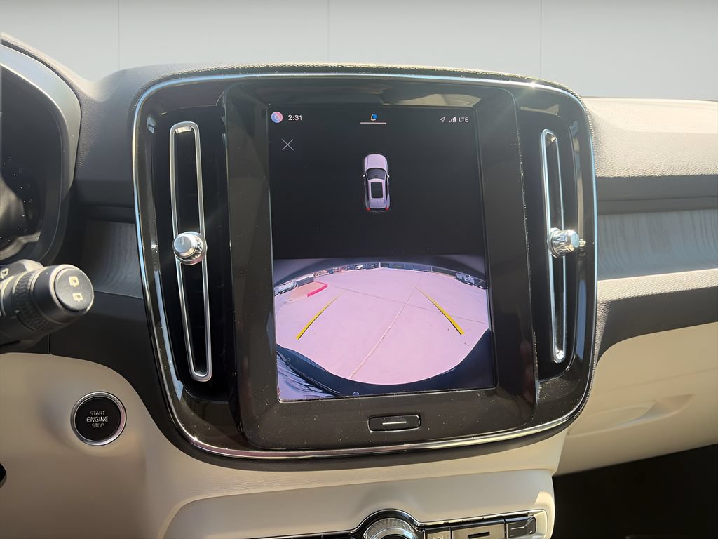 Used 2023 Volvo XC40 B4 Plus w/ Protection Package Premier FWD image 10