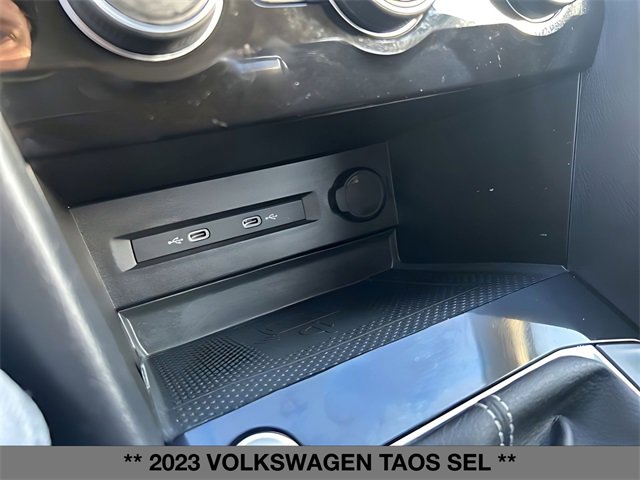 Used 2023 Volkswagen Taos SEL image 25