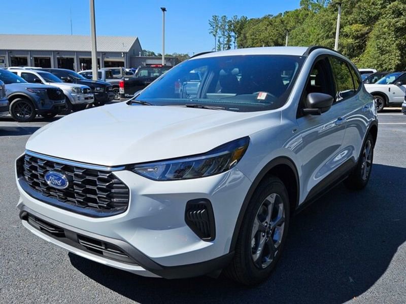 New 2026 Ford Escape ST-Line image 3