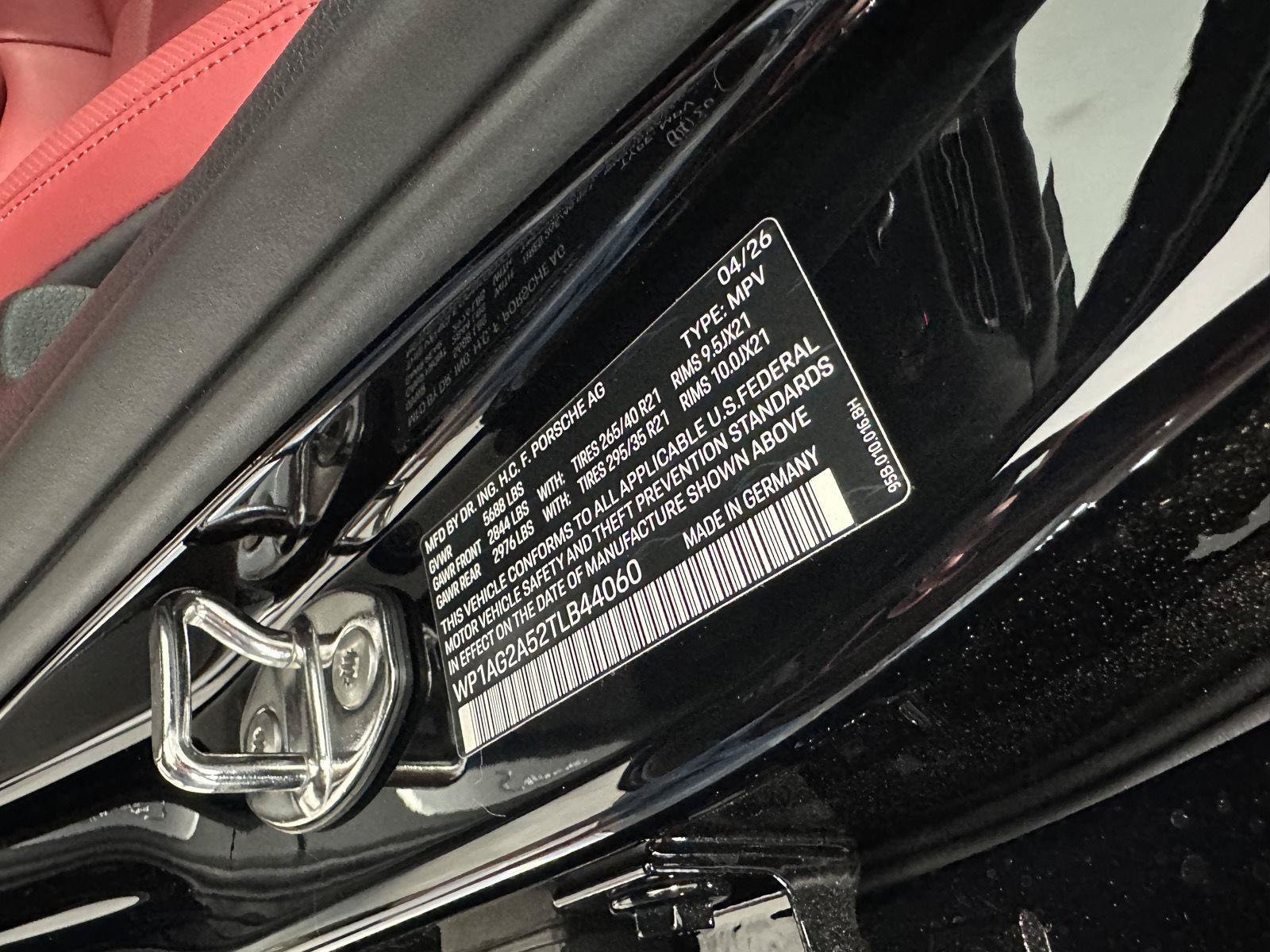 New 2026 Porsche Macan S AWD/4WD image 18