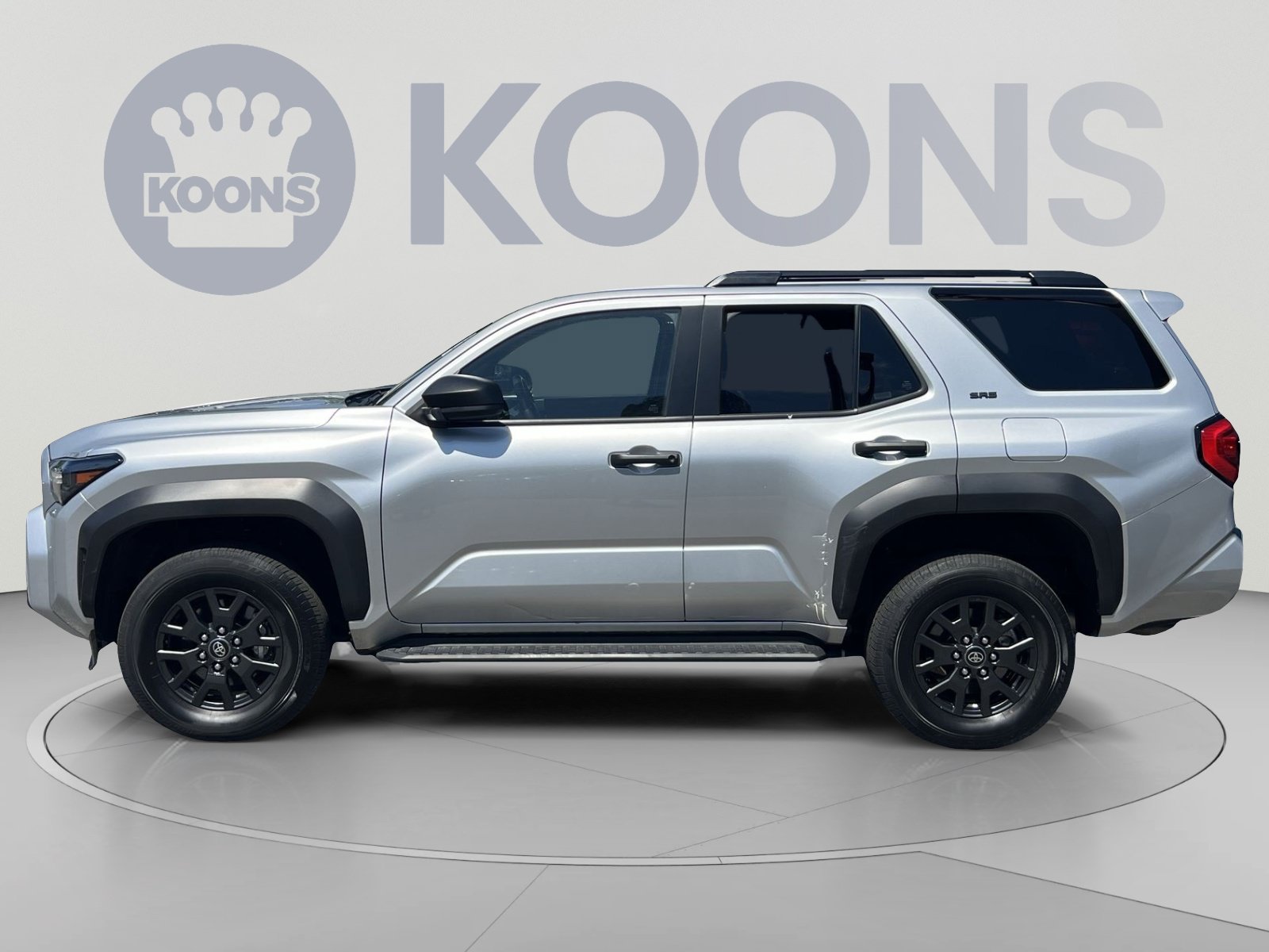 Used 2025 Toyota 4Runner SR5 AWD/4WD image 2