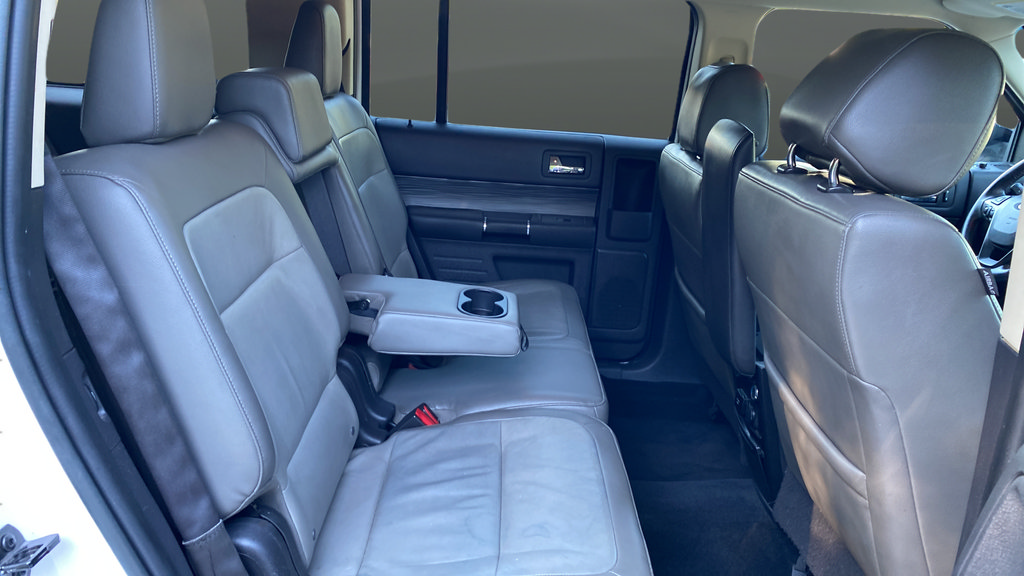 Used 2018 Ford Flex Limited w/ Equipment Group 301A AWD/4WD image 25