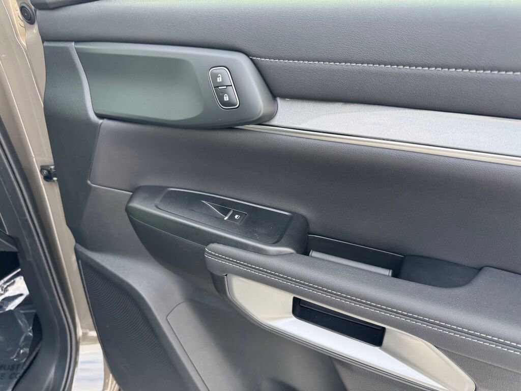 New 2025 Ford Ranger Lariat image 21