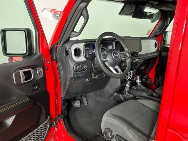 Used 2024 Jeep Wrangler Unlimited Sahara AWD/4WD image 21