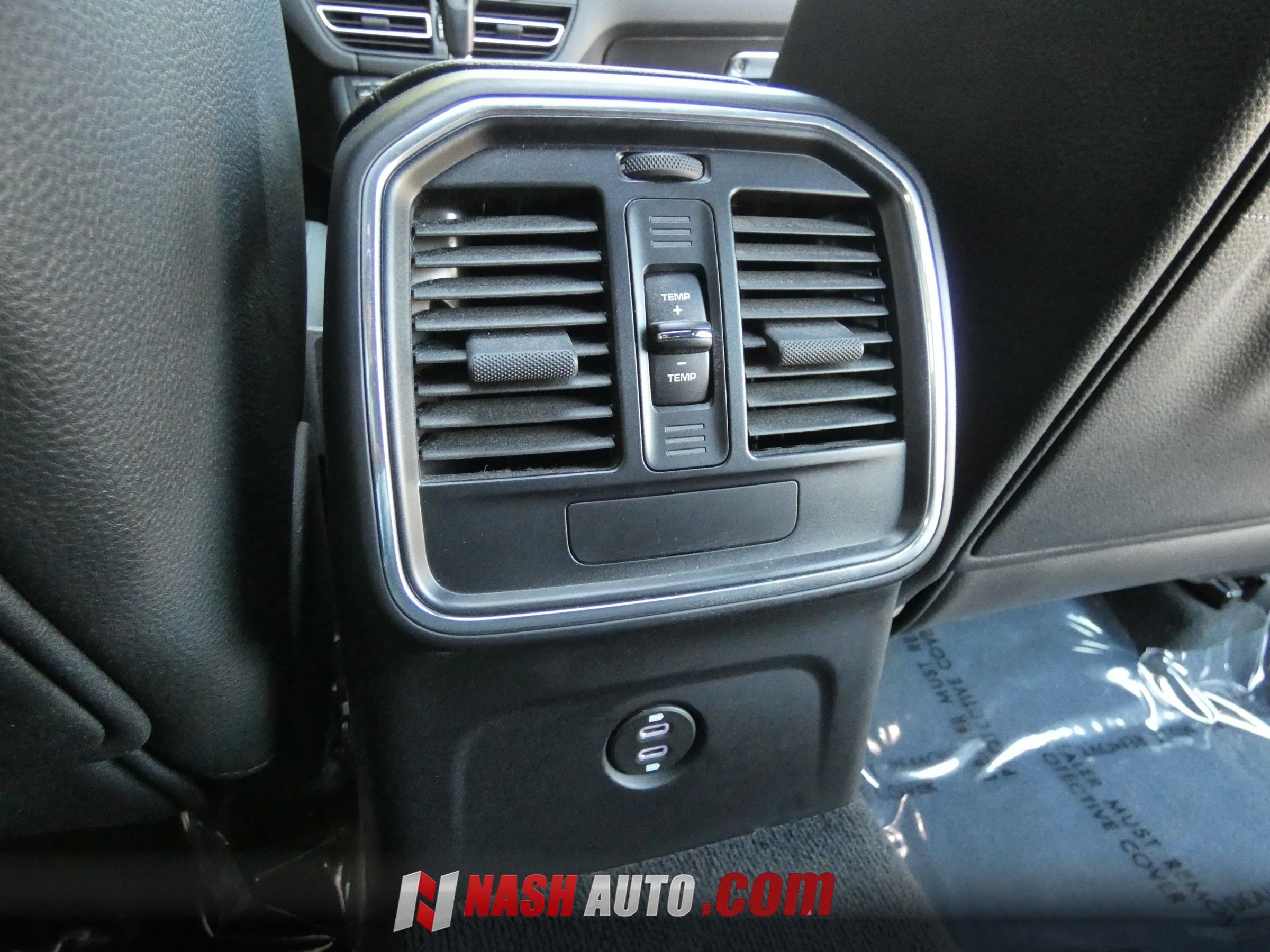 Used 2020 Porsche Macan AWD/4WD image 45