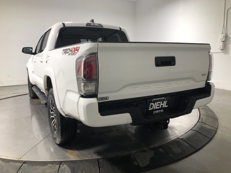 Used 2022 Toyota Tacoma TRD Sport image 5