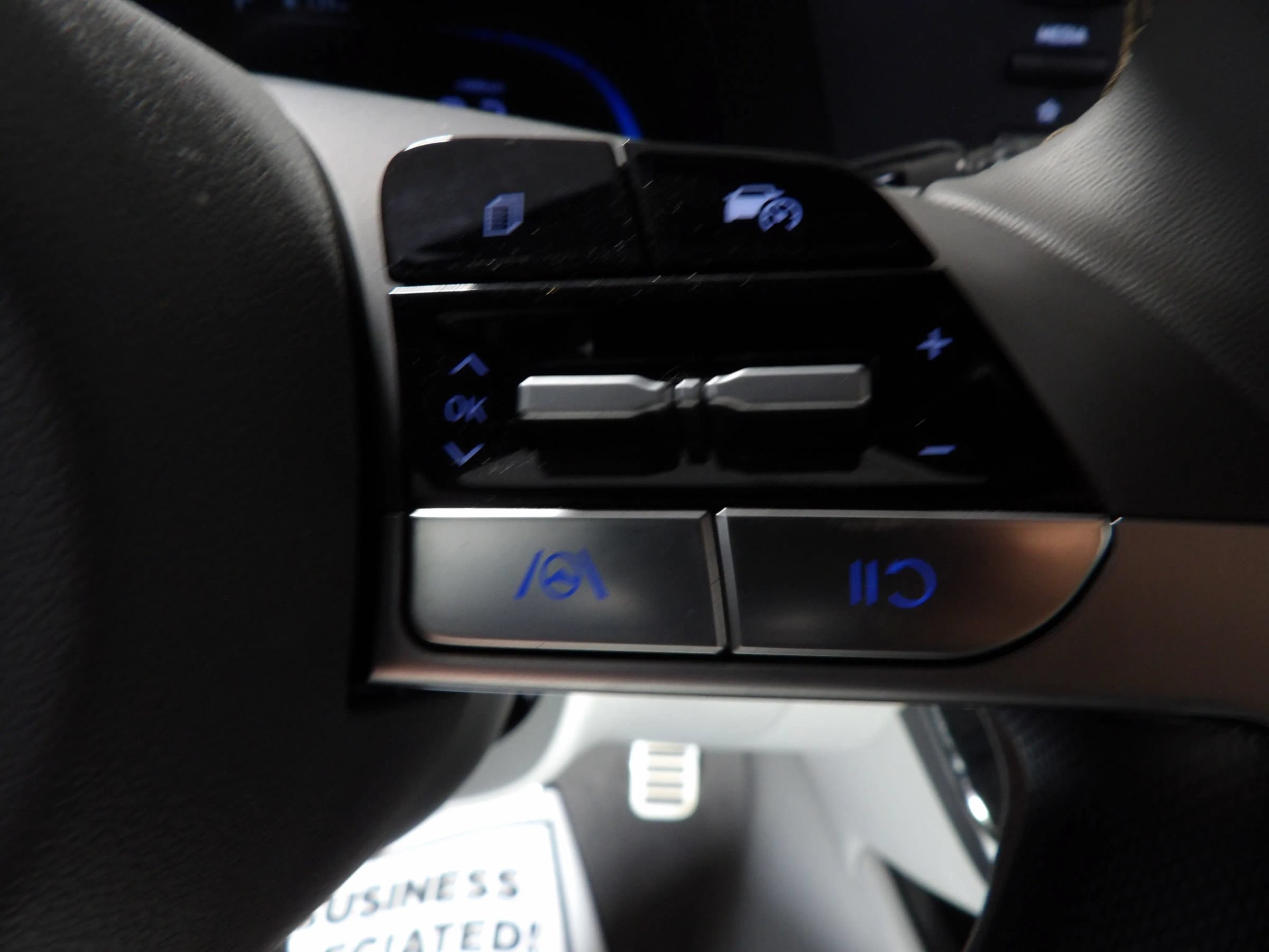 Used 2026 Hyundai Elantra Sport FWD image 16