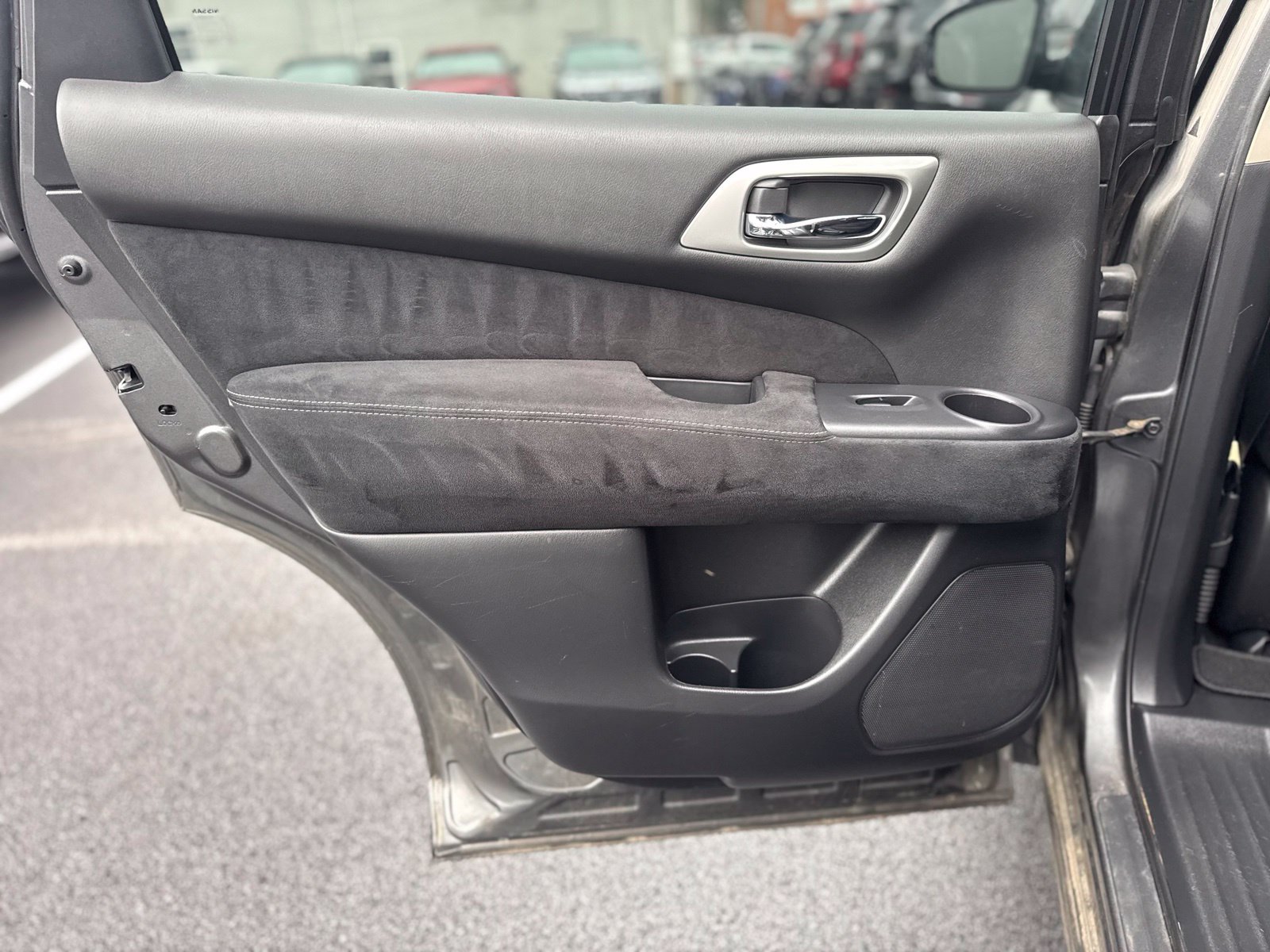 Used 2015 Nissan Pathfinder SV w/ Cargo Package FWD image 23