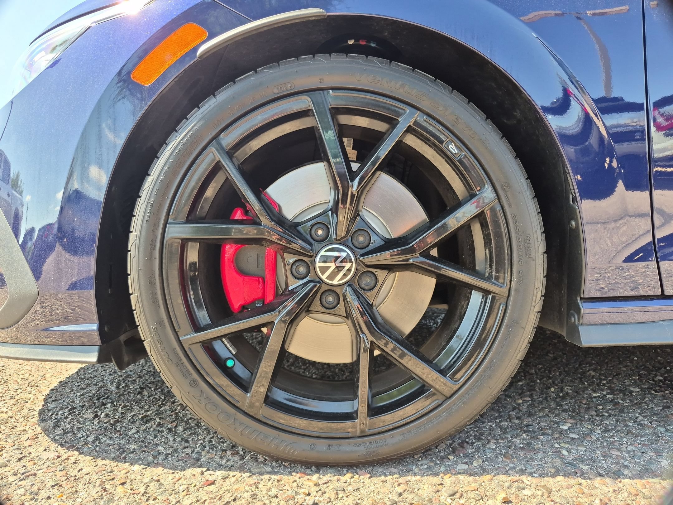 Used 2024 Volkswagen GTI SE FWD image 10