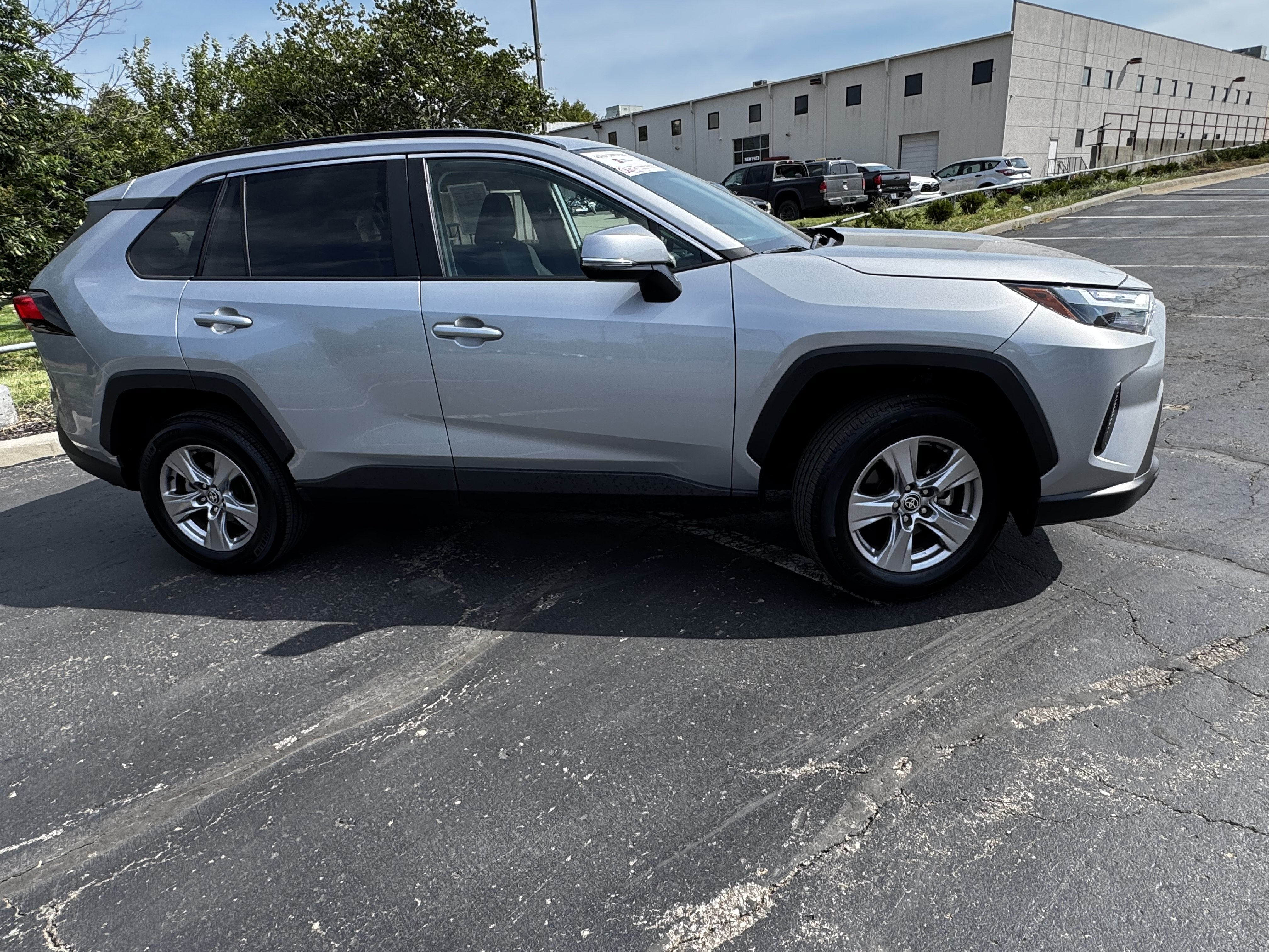 Certified 2025 Toyota RAV4 XLE AWD/4WD image 9