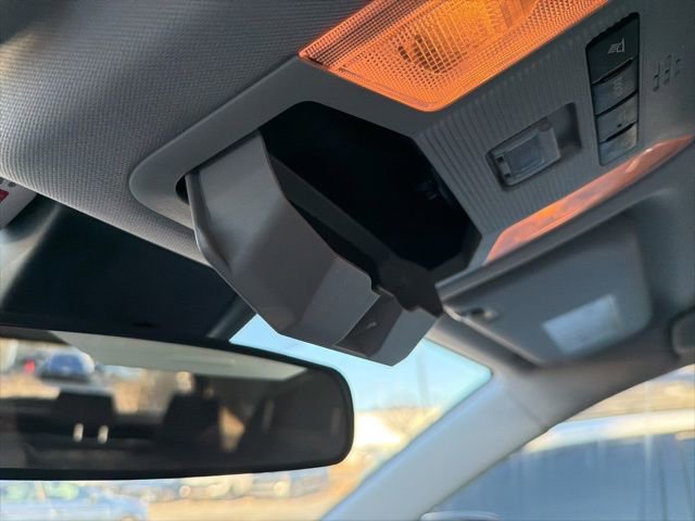 Used 2021 Toyota RAV4 LE image 20