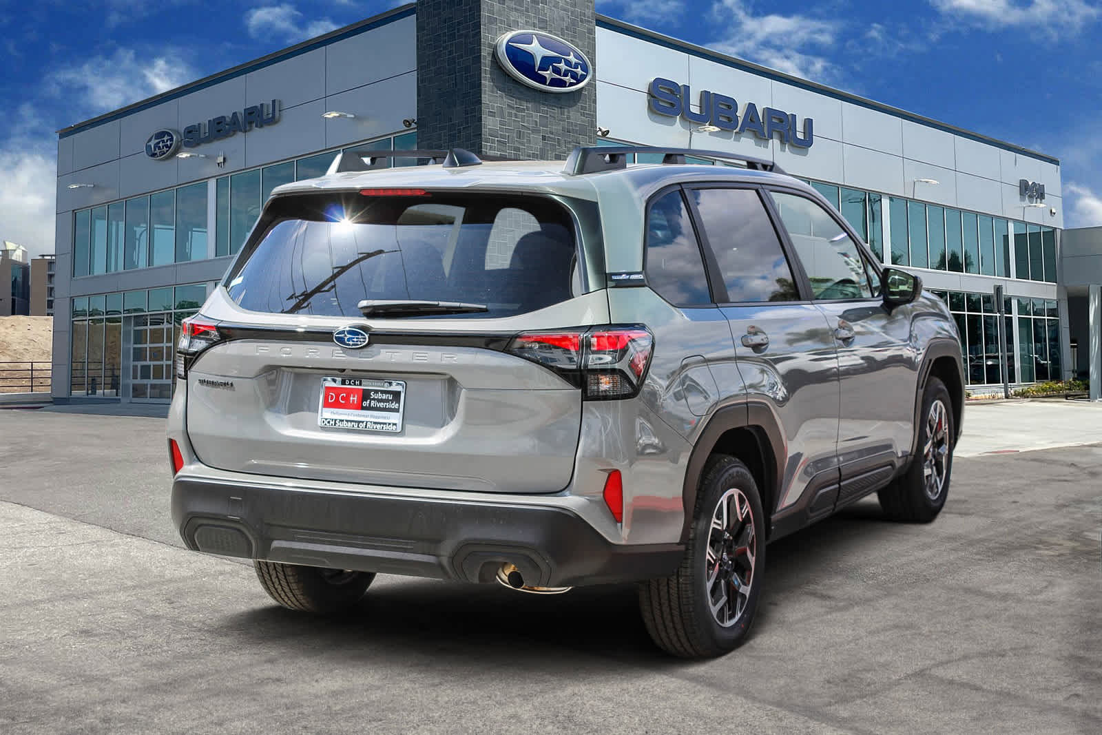 New 2025 Subaru Forester Premium image 4