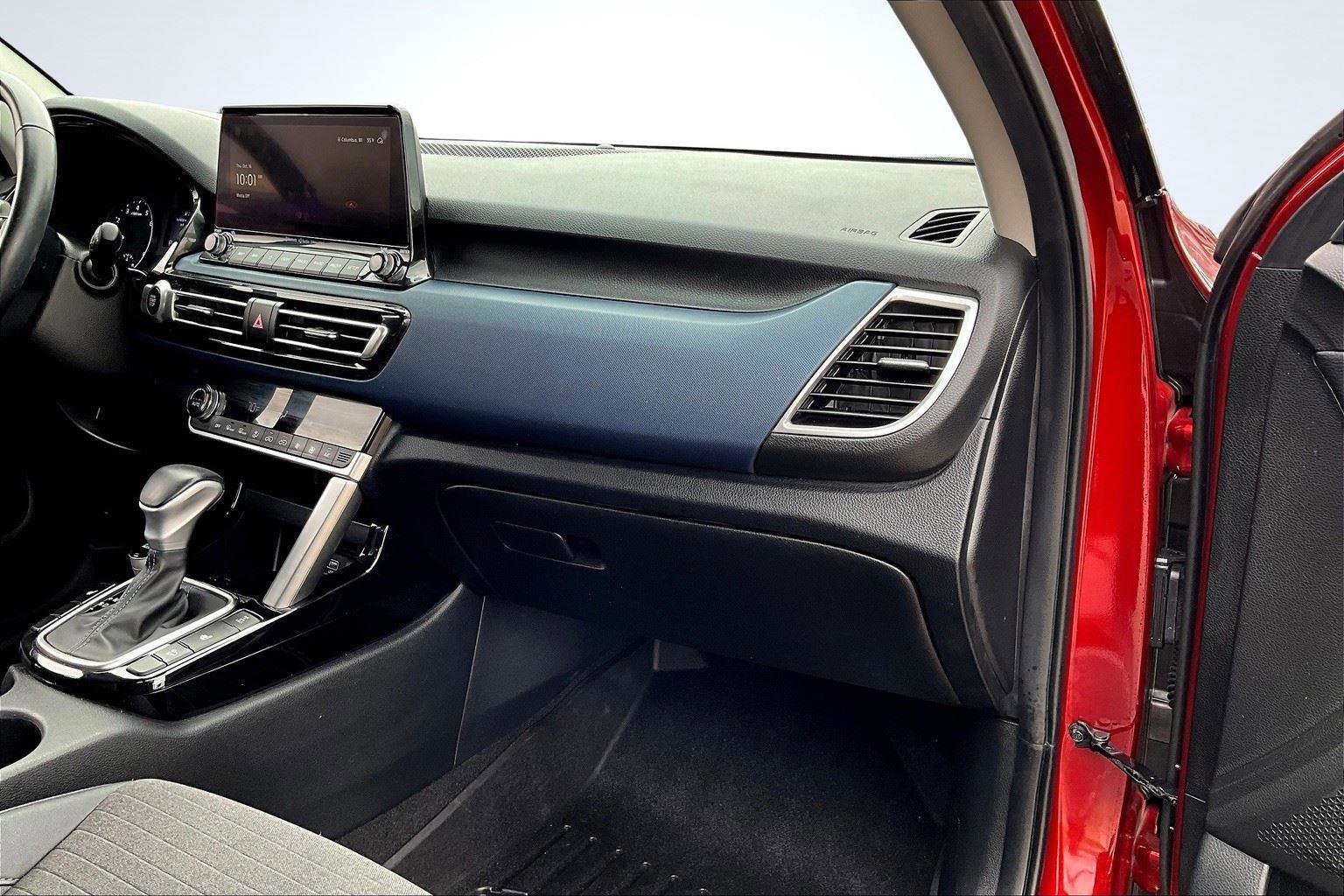 Used 2023 Kia Seltos Nightfall Edition image 17