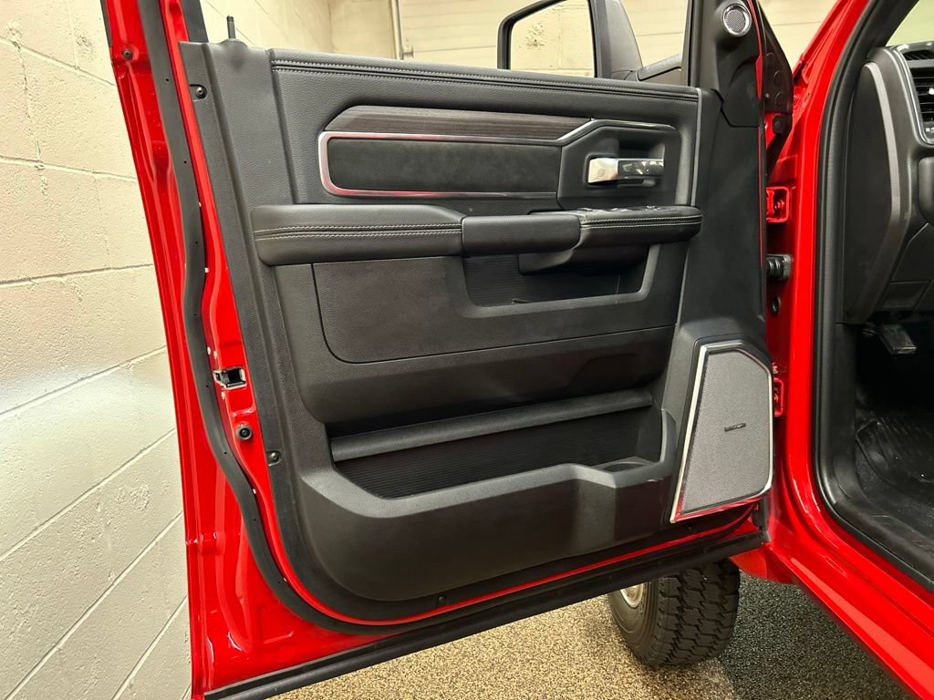 New 2026 RAM 4500 4x4 Crew Cab DRW w/ Laramie Trim Package image 15