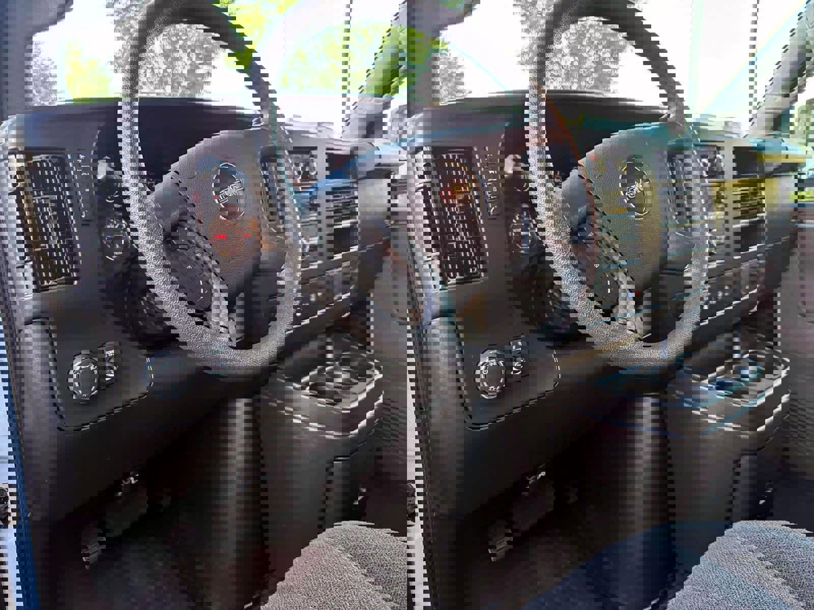 Used 2023 GMC Savana 2500 image 11