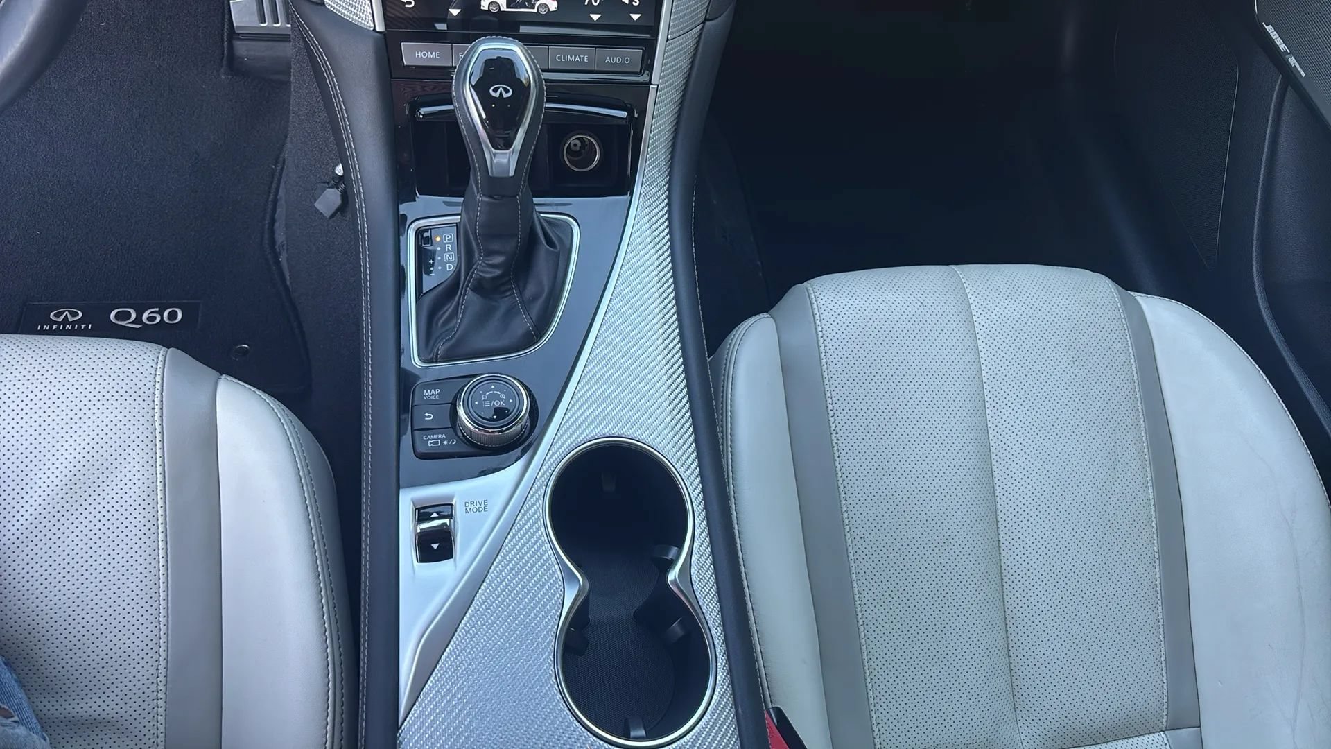 Used 2017 INFINITI Q60 Red Sport 400 RWD image 17