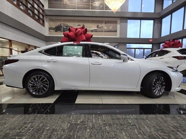 New 2025 Lexus ES 350 Ultra Luxury image 26