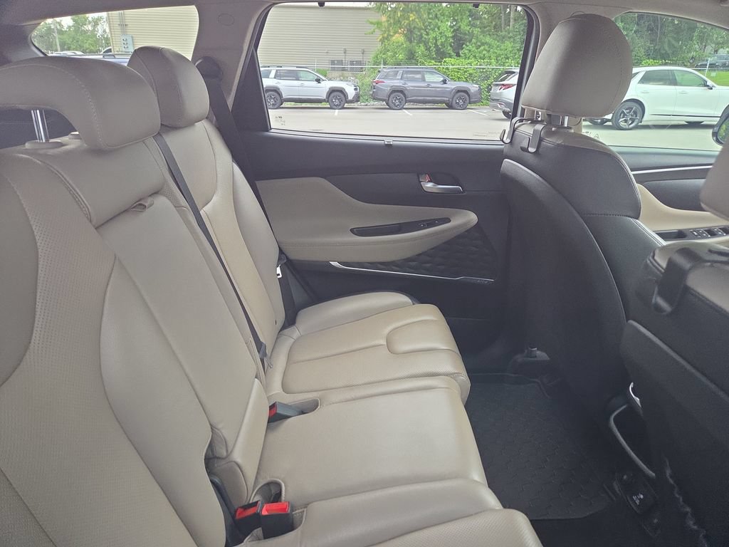 Used 2020 Hyundai Santa Fe Limited FWD image 12