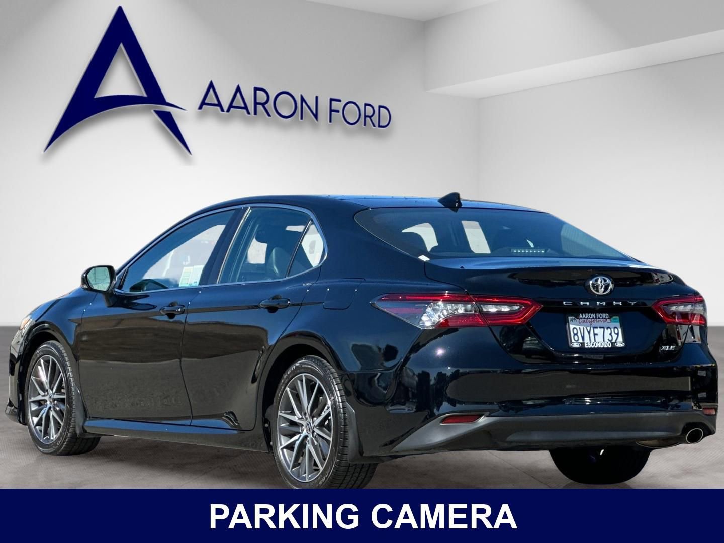Used 2021 Toyota Camry XLE w/ Navigation Package FWD image 4