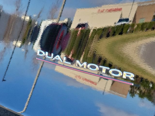 Used 2022 Tesla Model Y Performance image 5