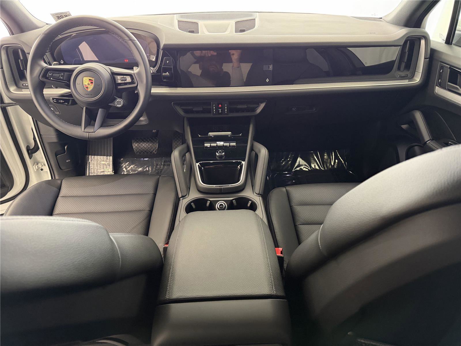 Certified 2024 Porsche Cayenne image 17