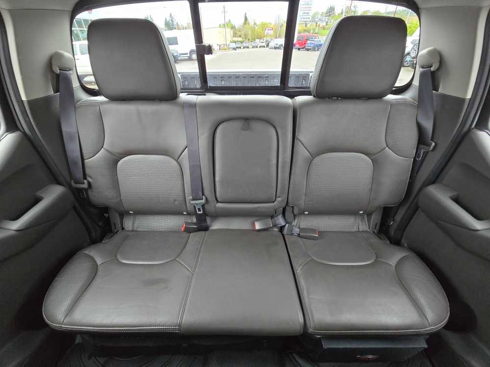 Used 2017 Nissan Frontier PRO-4X w/ Pro-4x Luxury Package AWD/4WD image 17