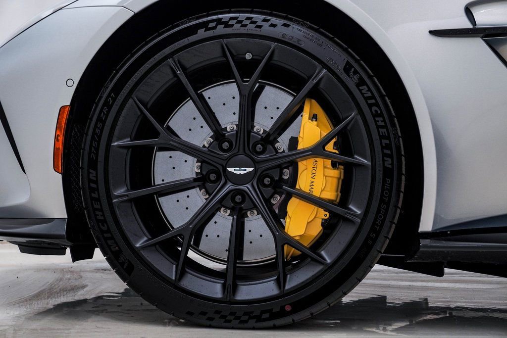 New 2026 Aston Martin V8 Vantage S RWD image 17