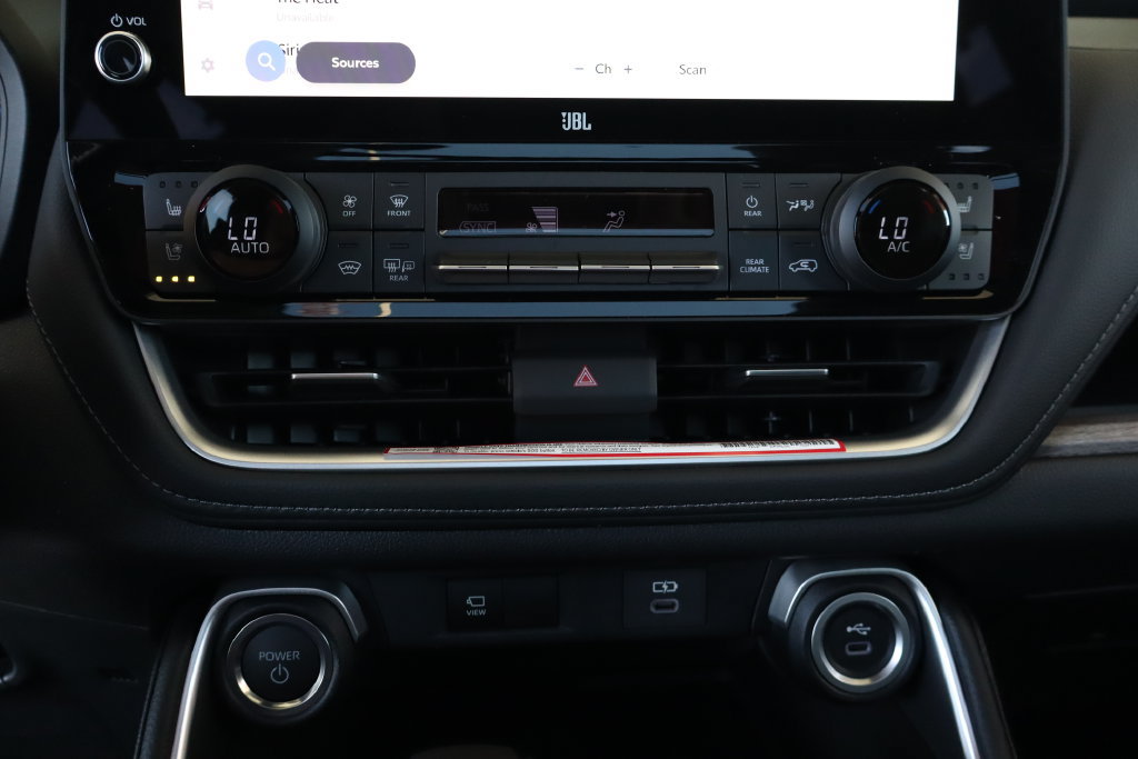 New 2026 Toyota Grand Highlander AWD Hybrid image 23