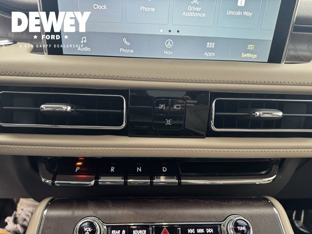 Used 2021 Lincoln Aviator Reserve w/ Equipment Group 201A image 20