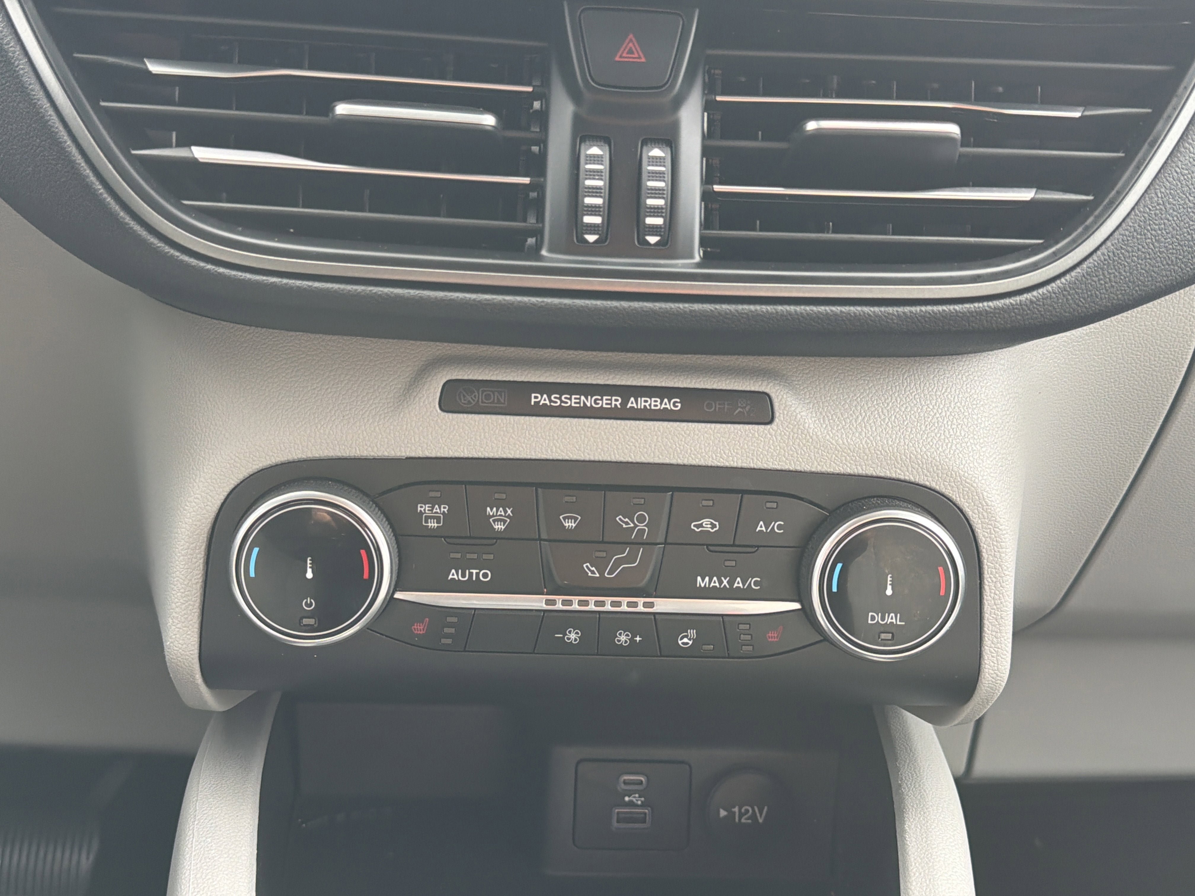 Used 2023 Ford Escape Active image 21