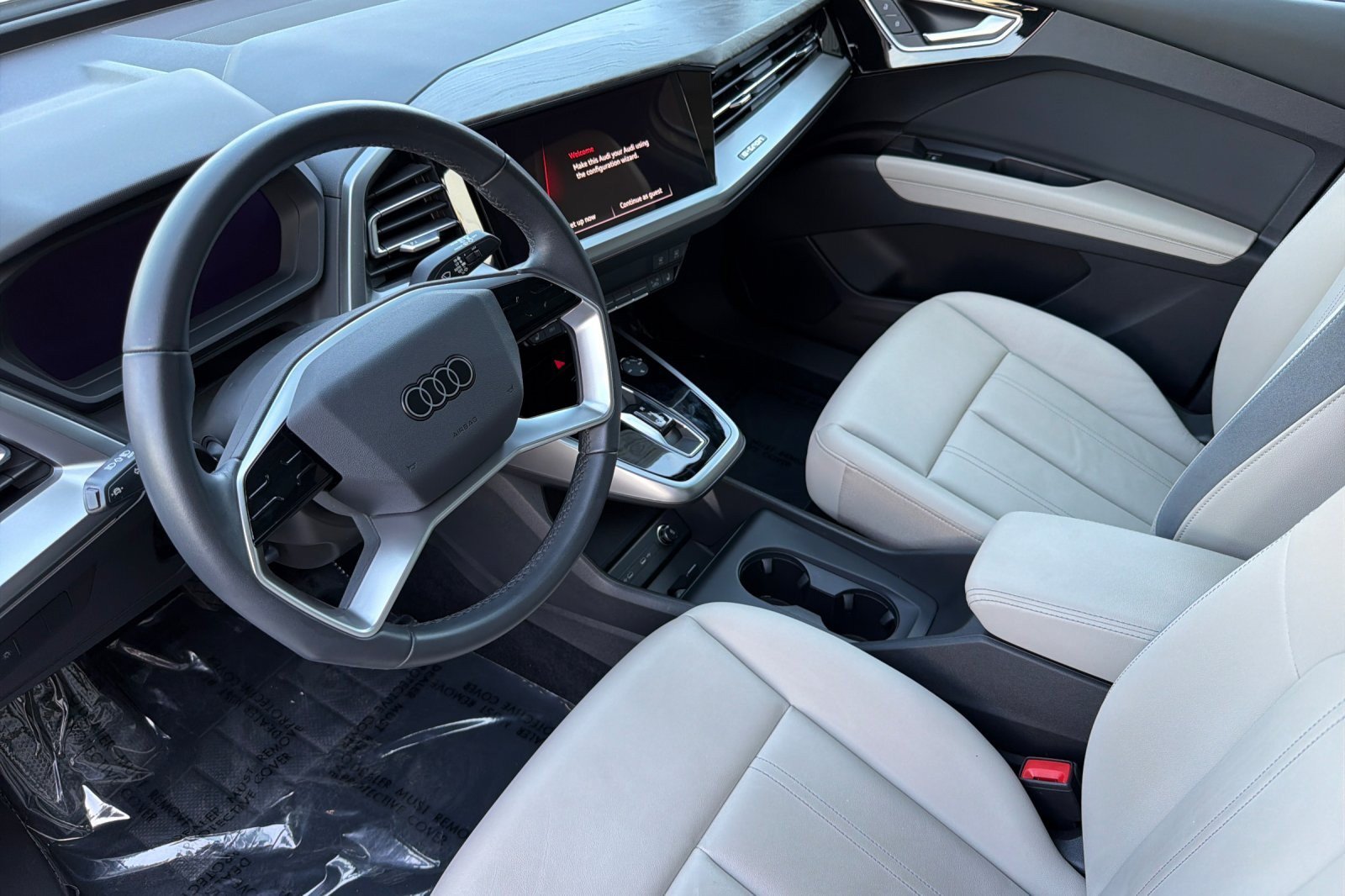 Certified 2023 Audi Q4 e-tron Premium w/ Convenience Package RWD image 9