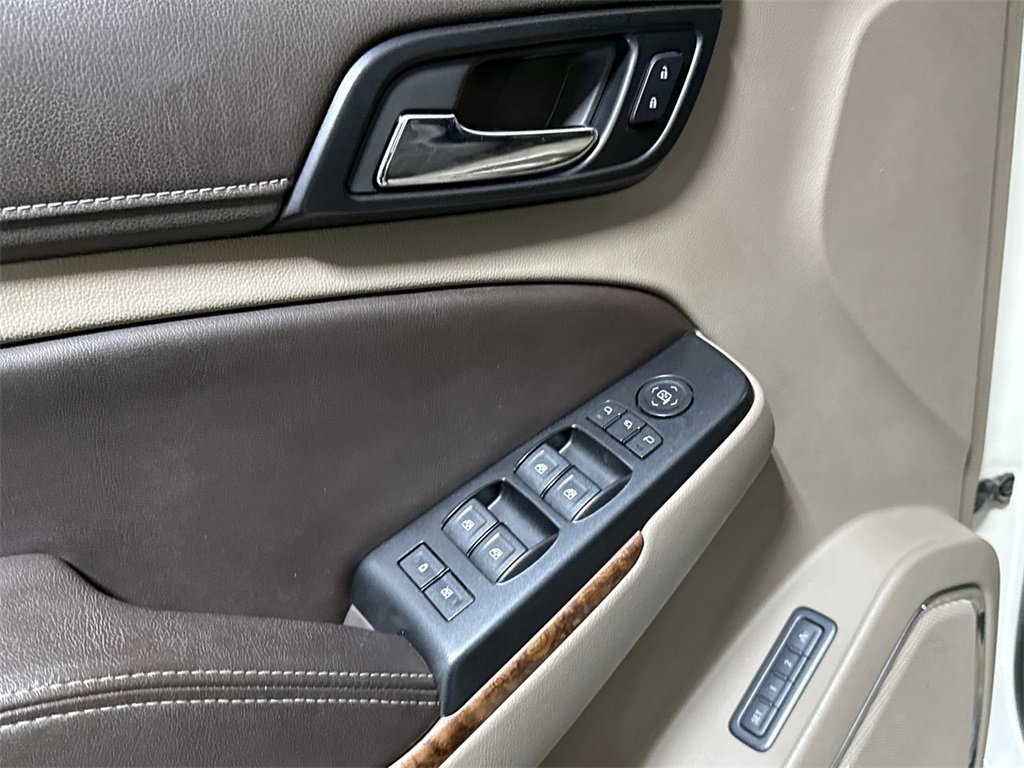 Used 2015 Chevrolet Suburban LTZ image 22