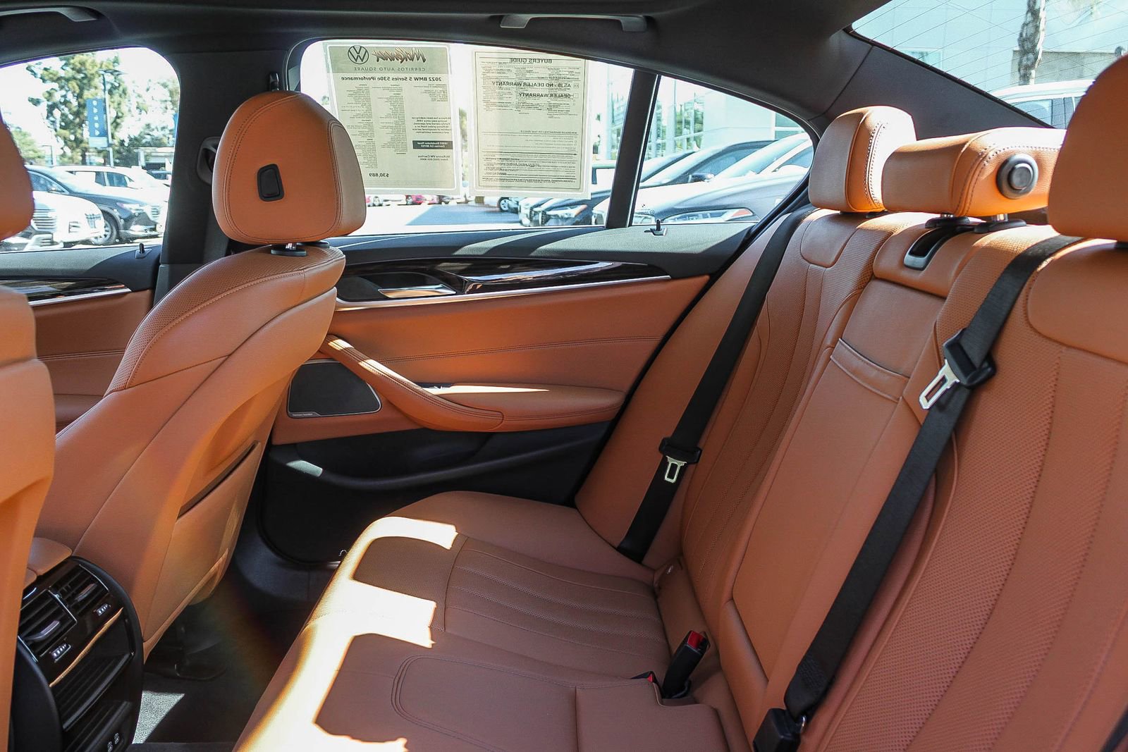 Used 2022 BMW 530e w/ Premium Package image 19