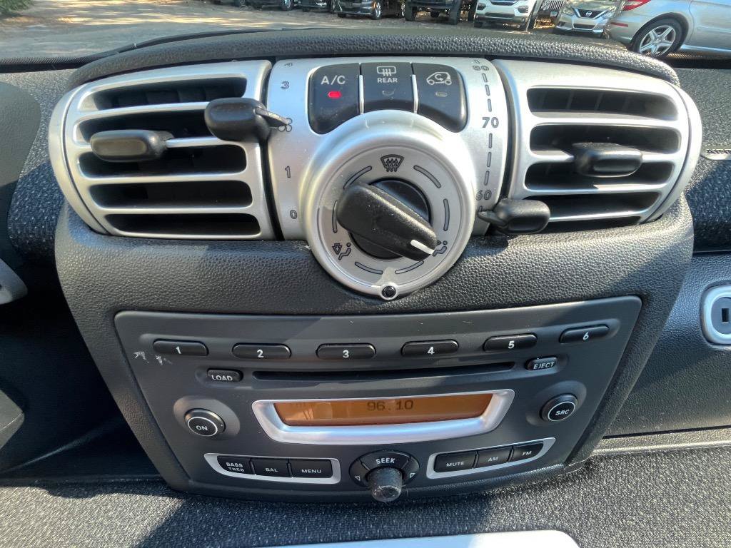Used 2008 smart fortwo pure RWD image 21