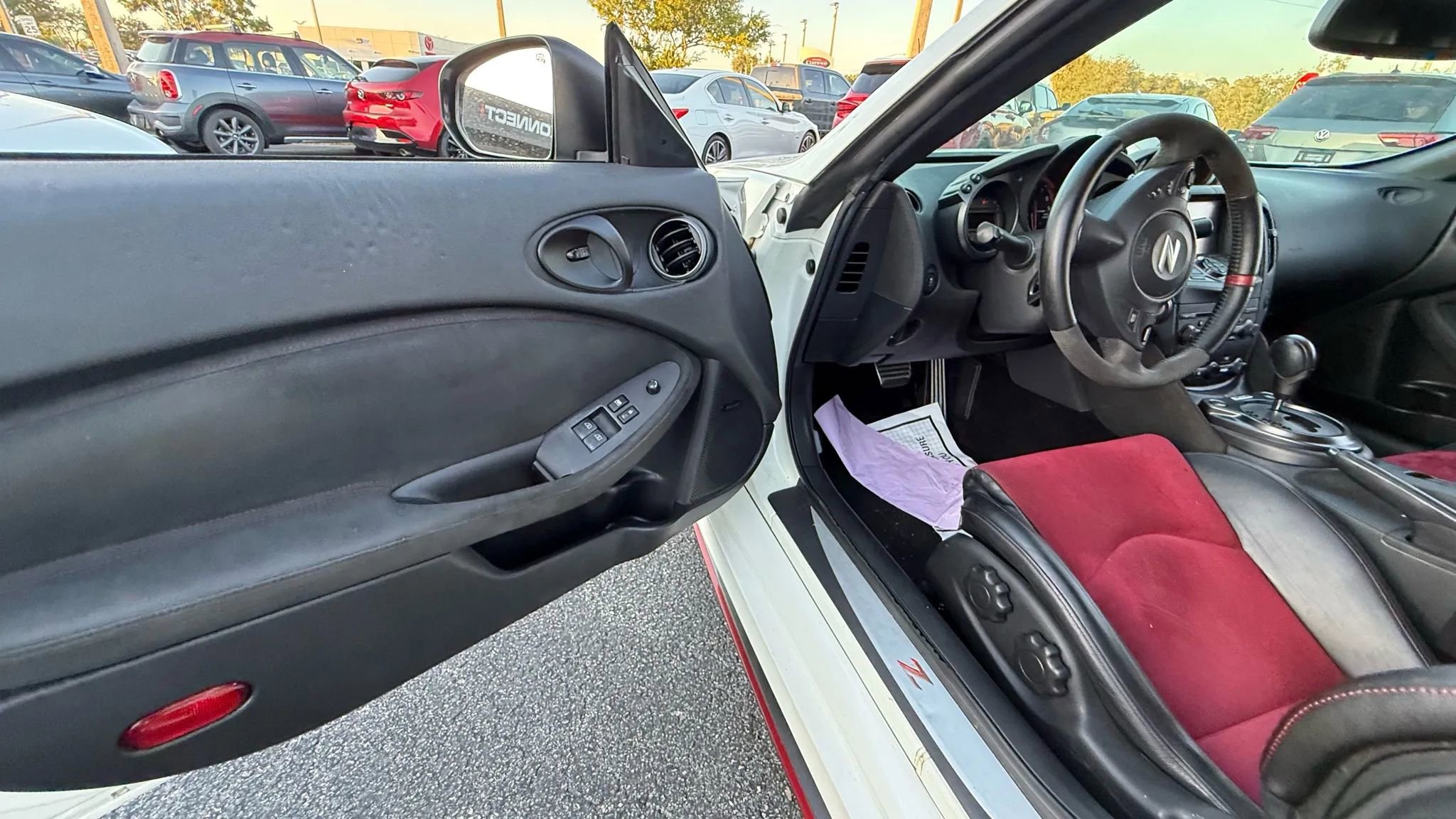 Used 2016 Nissan 370Z NISMO image 12