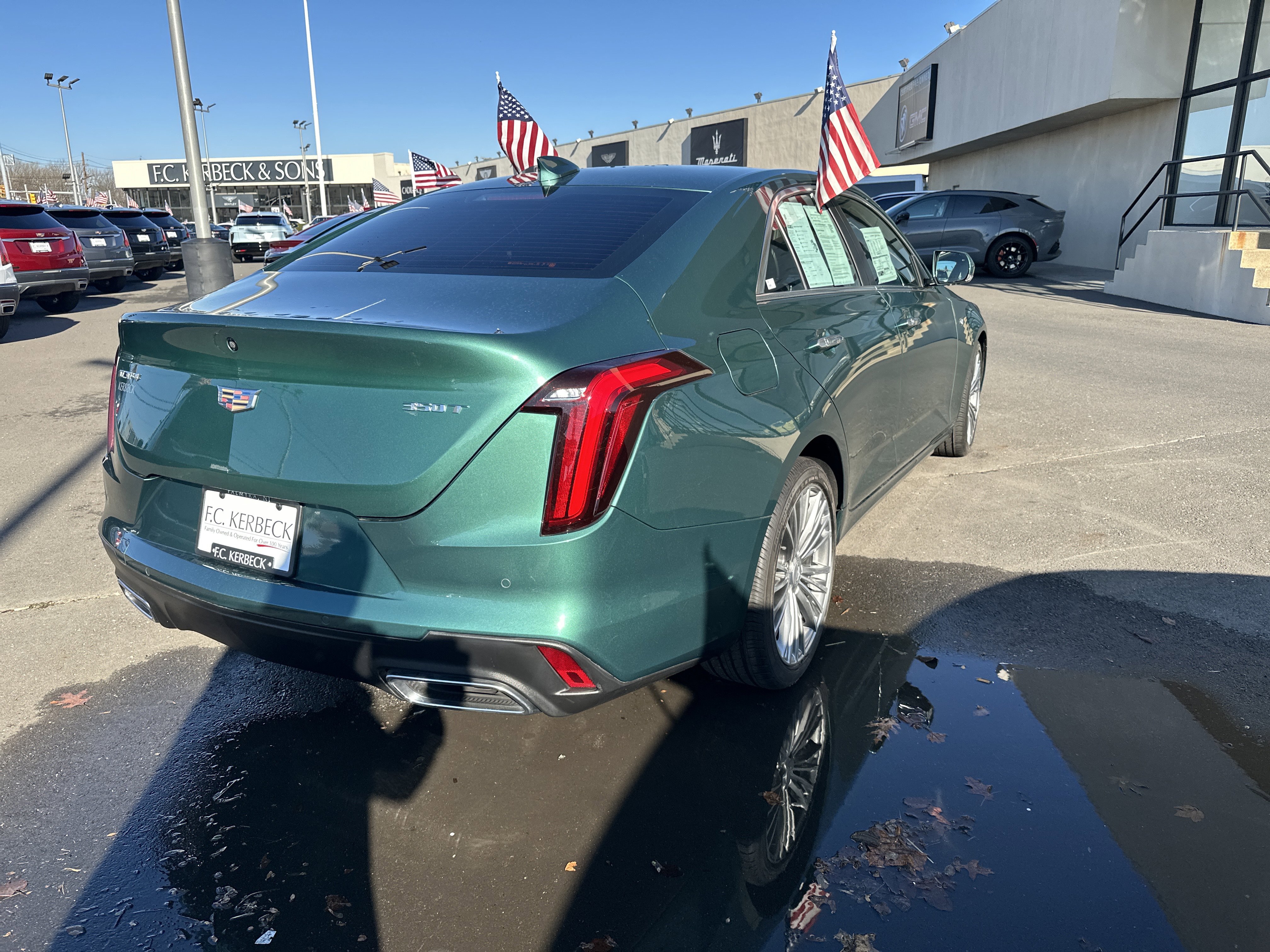 Used 2025 Cadillac CT4 Premium Luxury image 5