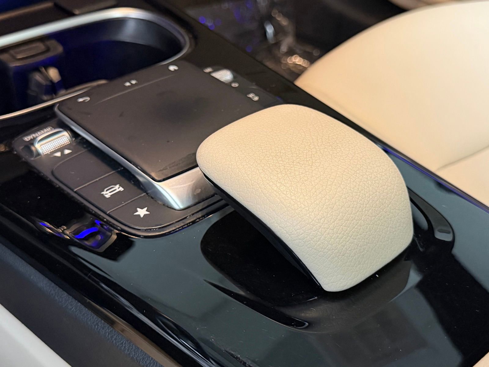 Certified 2022 Mercedes-Benz CLA 250 image 34