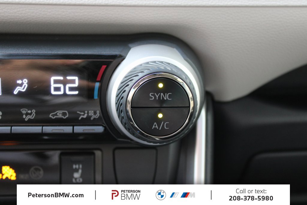 Used 2023 Toyota RAV4 XLE Premium image 41