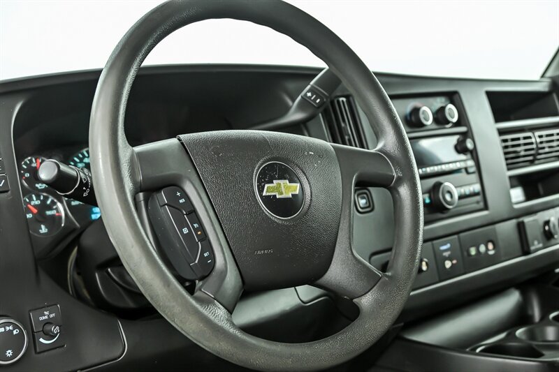 Used 2017 Chevrolet Express 3500 LT w/ LT Preferred Equipment Group RWD image 18