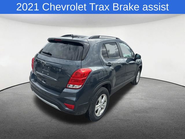 Used 2021 Chevrolet Trax LT w/ LT Convenience Package image 22