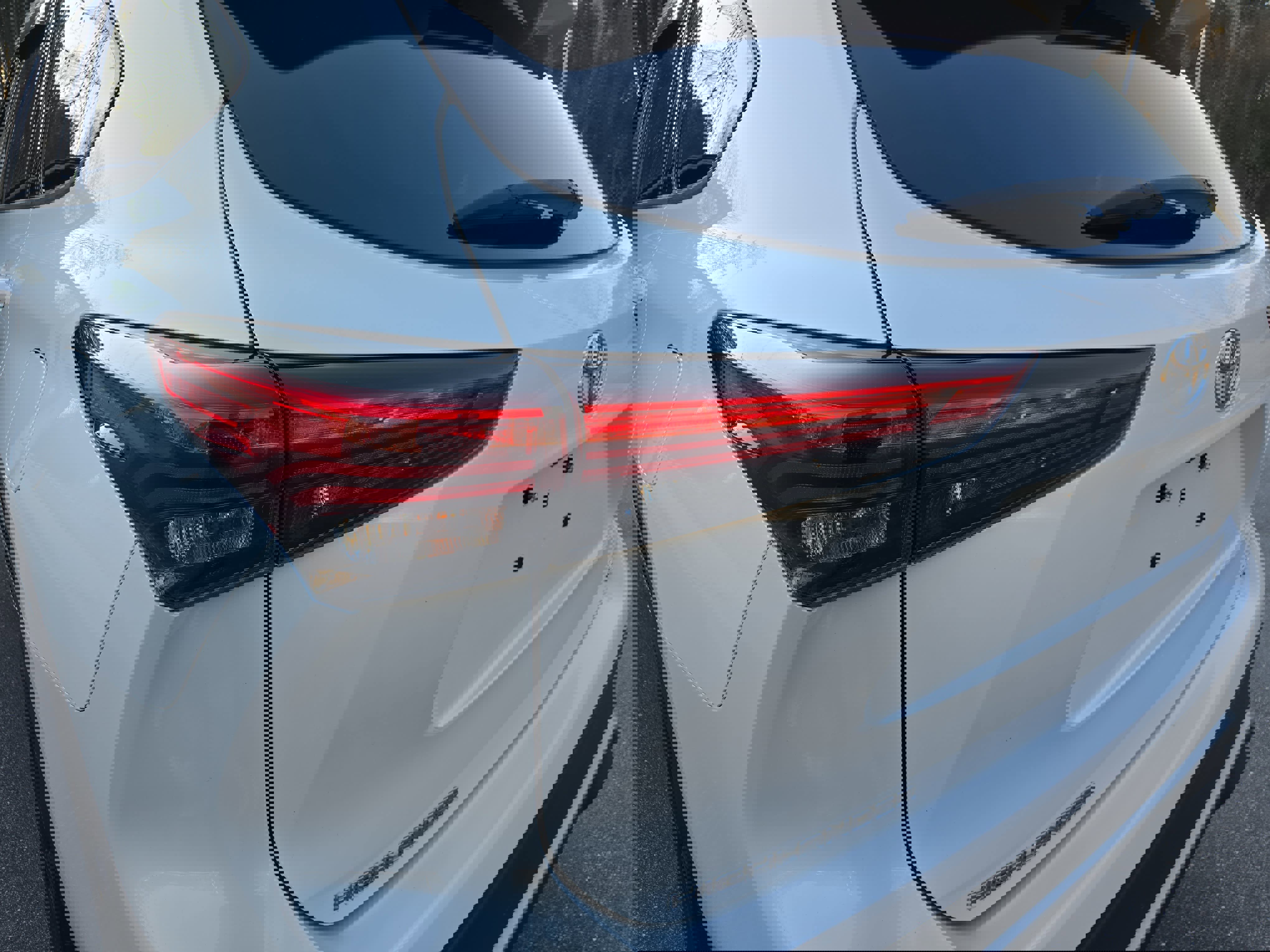 Used 2023 Toyota Highlander XSE image 37