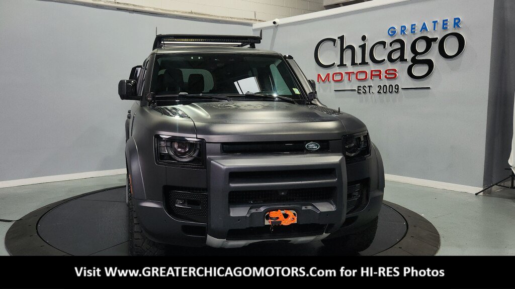 Used 2023 Land Rover Defender 130 SE AWD/4WD image 3