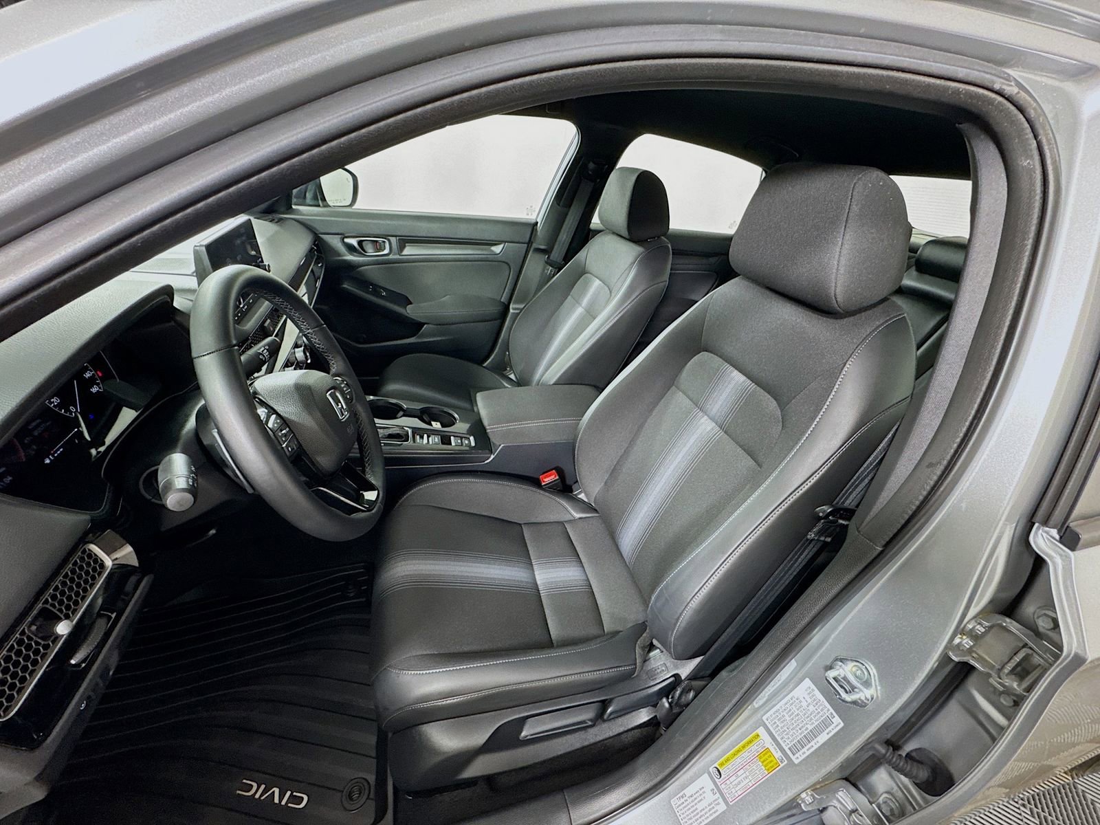 Certified 2025 Honda Civic Sport image 14