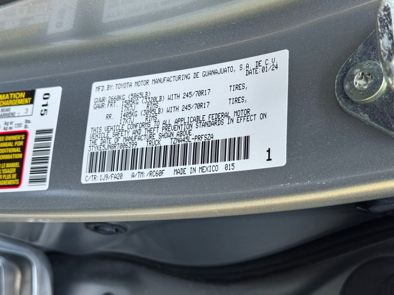 Used 2024 Toyota Tacoma SR image 40